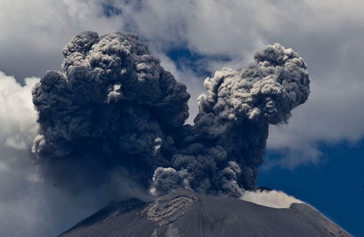 Le volcan Popocatepetl au Mexique, le 25 avril 2012