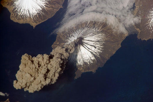 Cleveland-volcano-erupt_05.05.2013