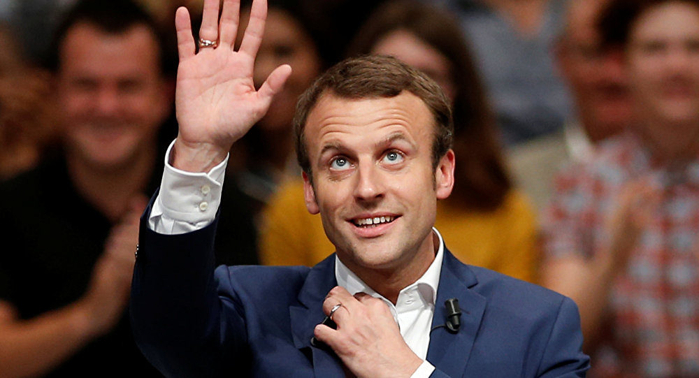 Emmanuel Macron French independent presidential candidate 