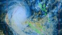 Carte satellite_Le cyclone Sandra passe à distance des côtes de Nouvelle-Calédonie