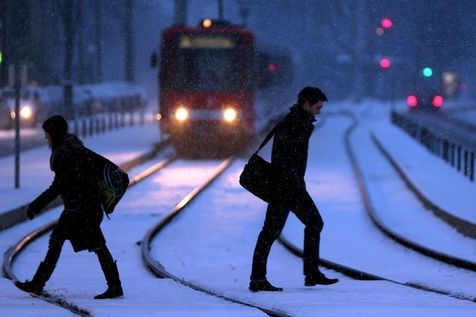 snow, train