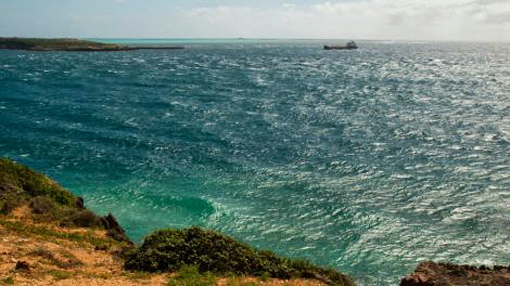 tromso échoué marée noire mer Emeraude Madagascar