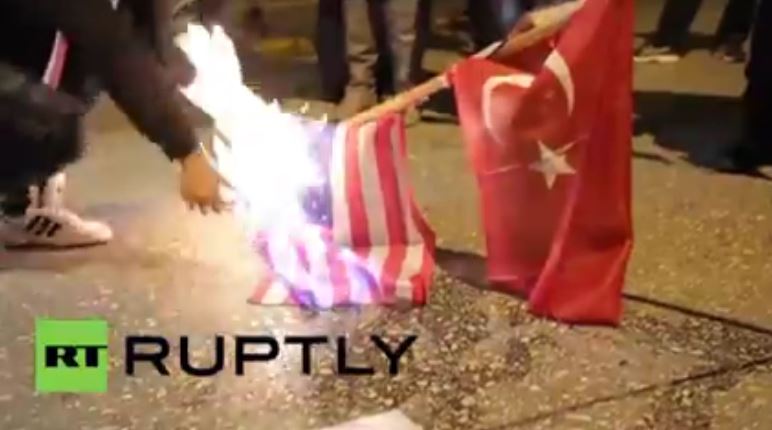 us turc flag burnt