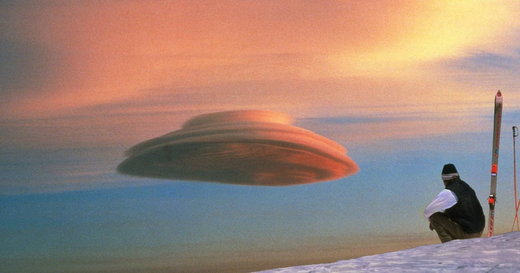Lenticular cloud