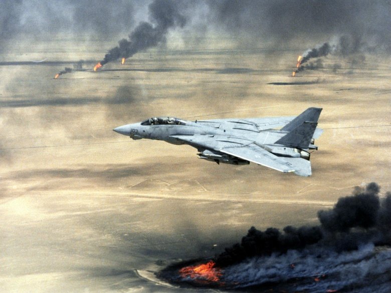 jet fighter plane