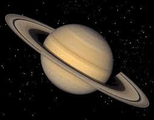 NLO-i se umnožavaju Saturnovim prstenovima, tvrdi NASA-in znanstvenik