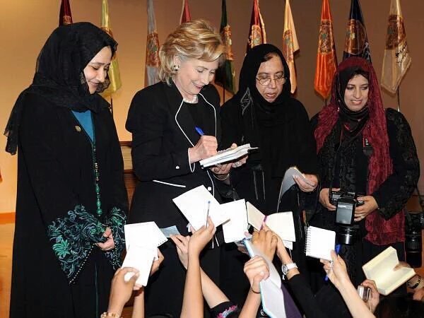 Hillary Clinton et Saleha Abedin Arabie saoudite