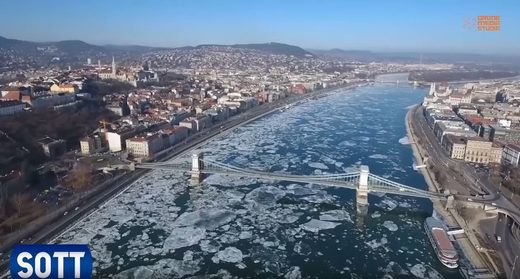 Danube gelé en Autriche janvier 2017