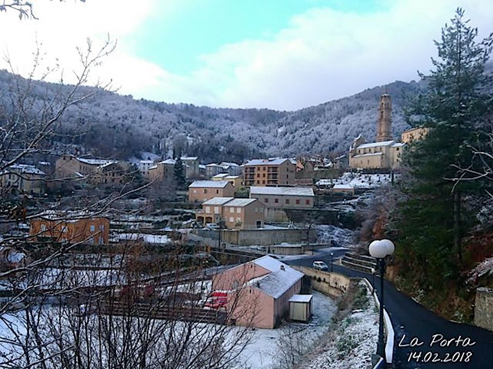 La Porta, Corsica, snow
