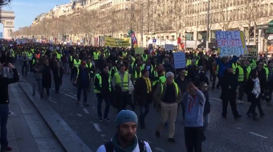 Les Gilets Jaunes Ont Aussi Manifesté Ce Dimanche Enfant