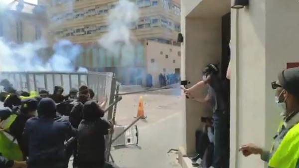 Paris 13, commissariat, black blocs