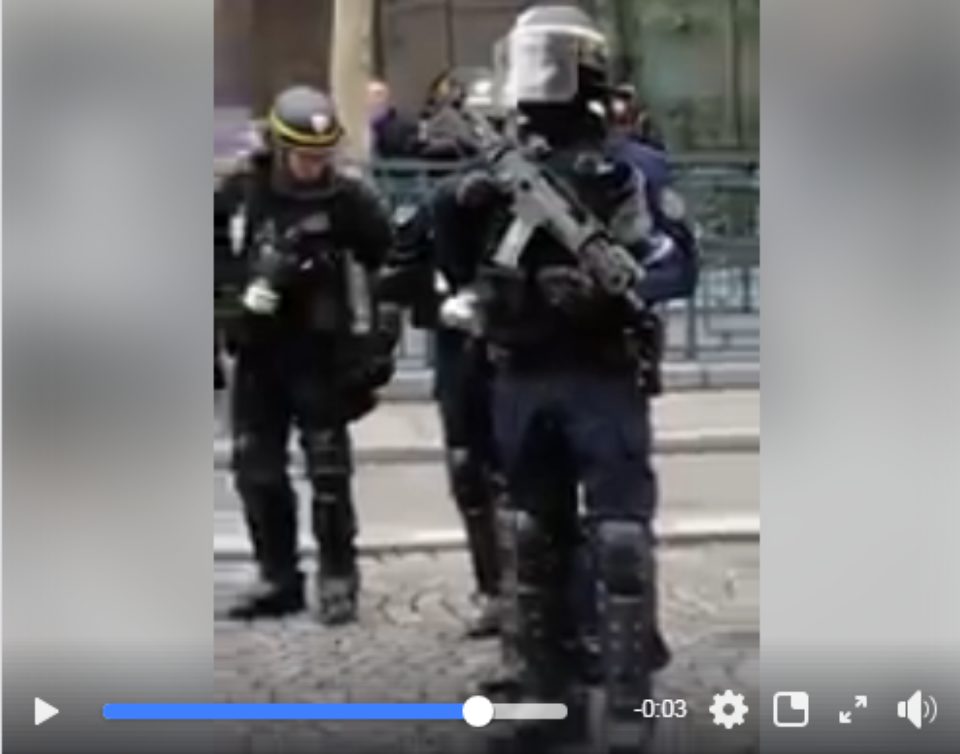 Cliquer pour agrandir CRS, fusils assaut, HKG36