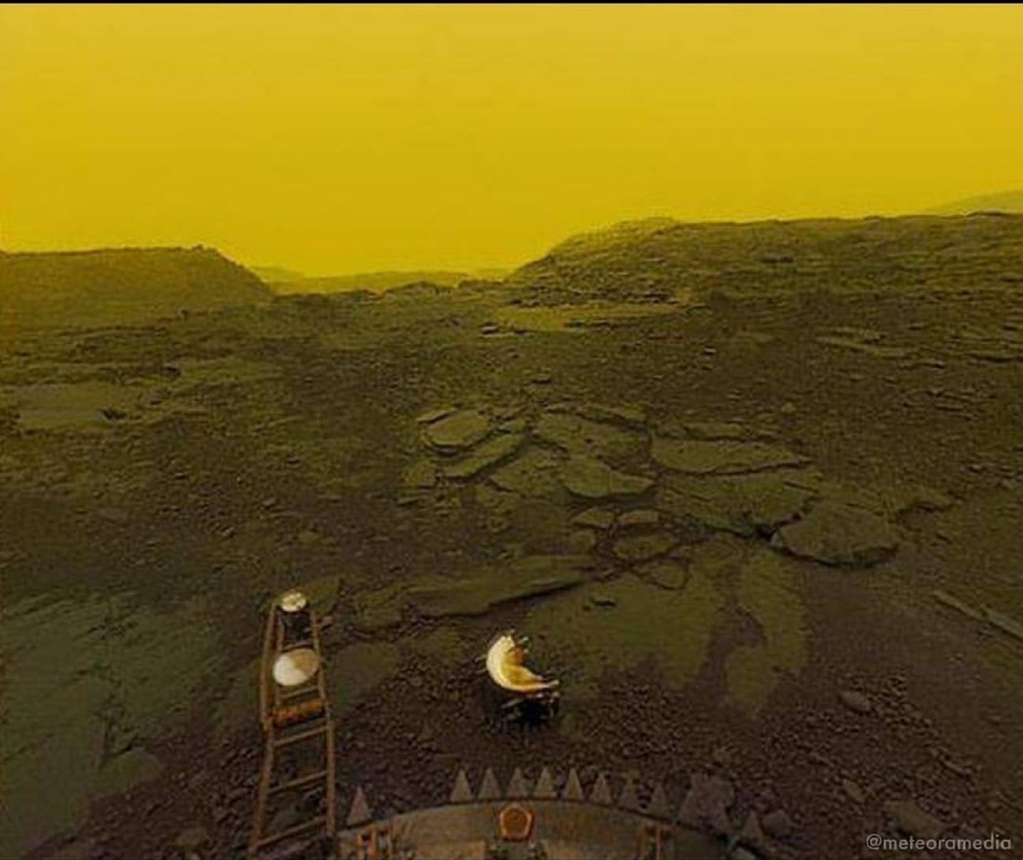 L'atmosphère épaisse et la surface brûlée de Vénus prises par la sonde russe Venera en 1981