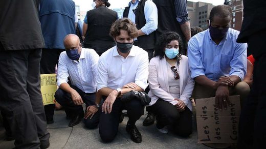 Cliquer pour agrandir trudeau