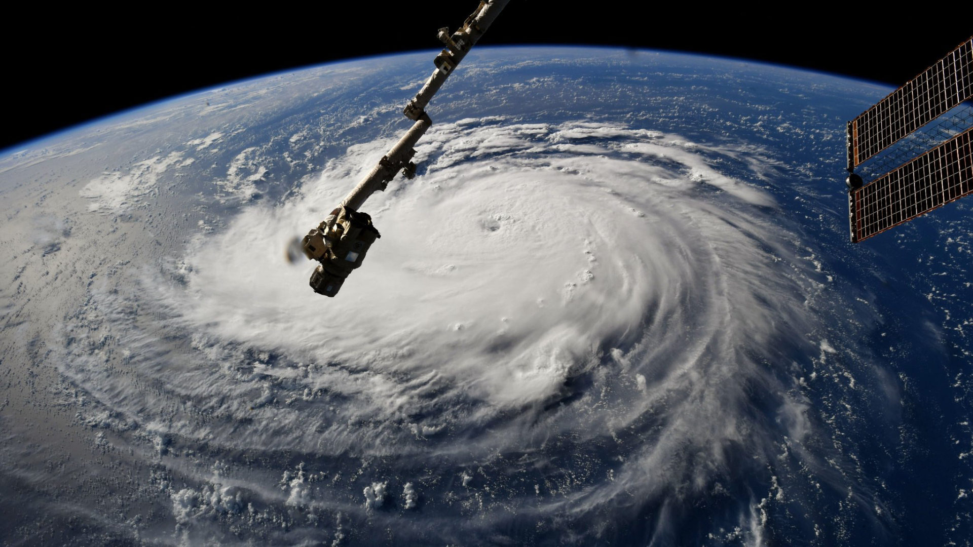 ouragan spatial