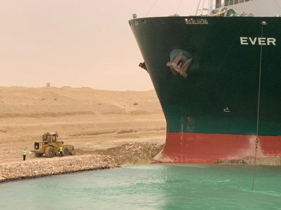 Cliquer pour agrandir suez bateau