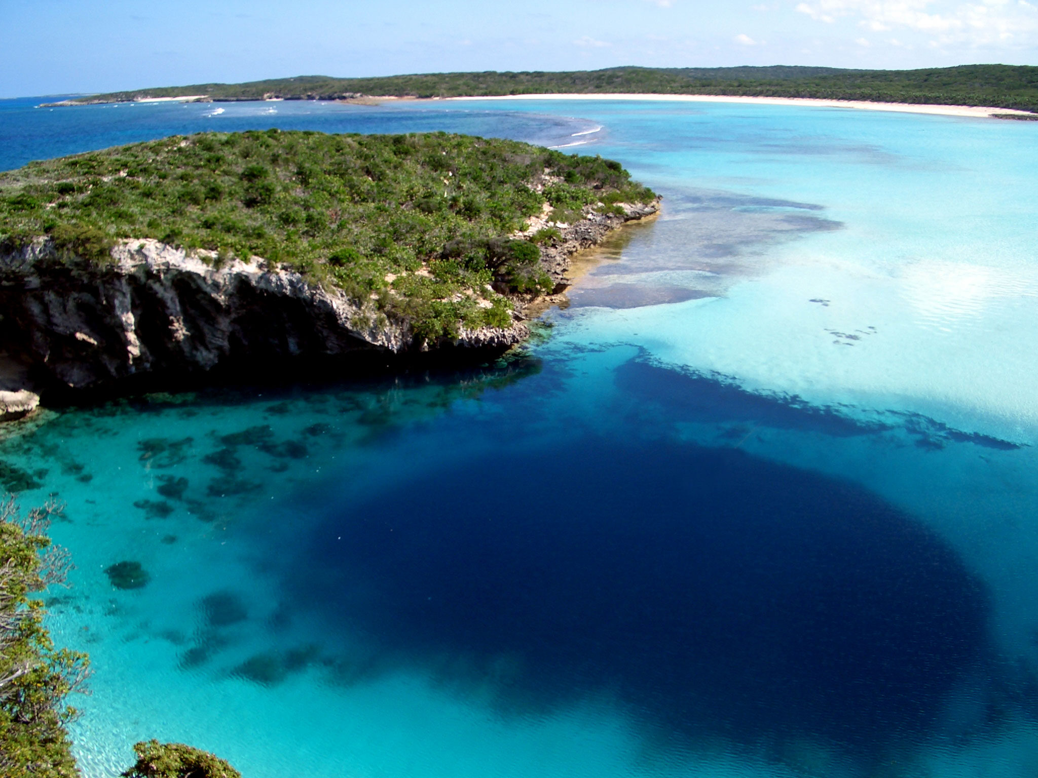 dean's blue hole bahamas