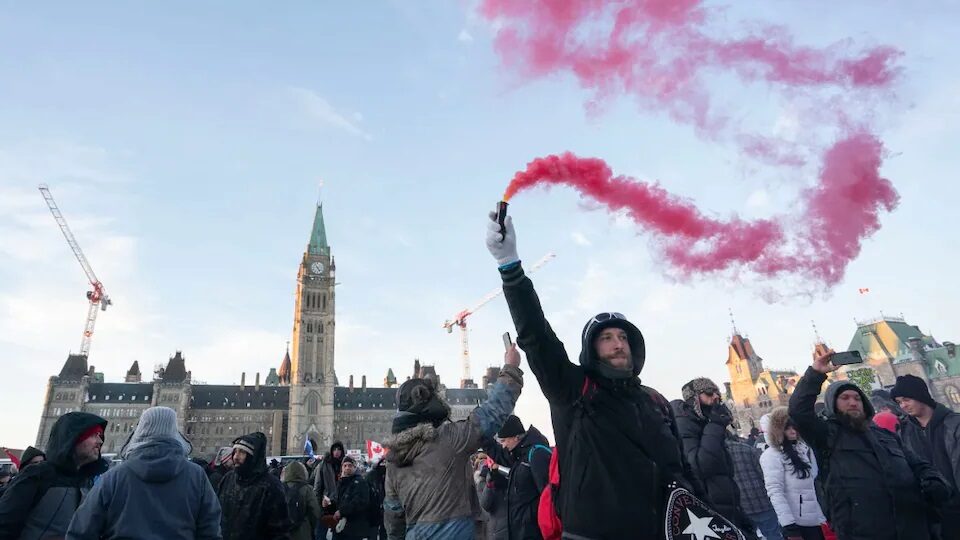 Cliquer pour agrandir ottawa convoi de la liberté