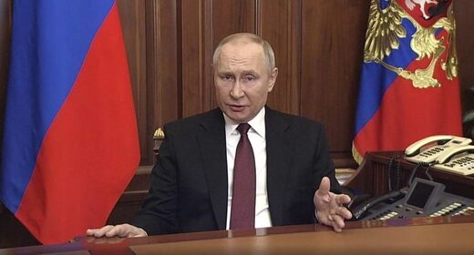 Allocution de Vladimir Poutine expliquant pourquoi la Russie commence en Ukraine 000_323T4MF1