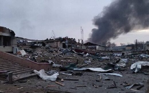 Dévastation de la base militaire de Yavorov Voltairenet_org_1_1_148_1e31e