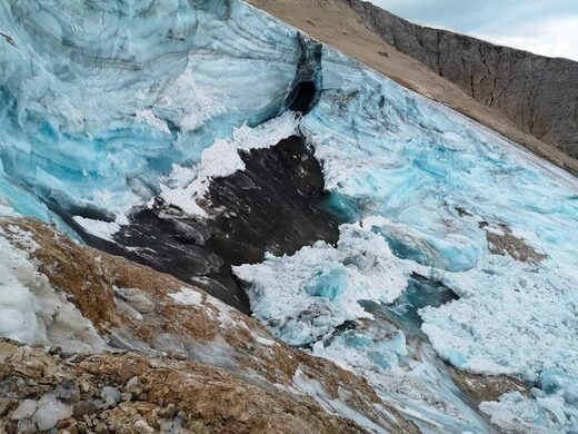 glacier avalanche italie