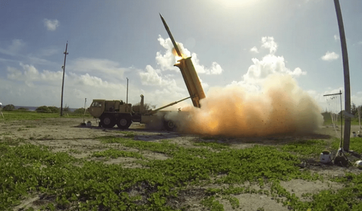 lance roquette / missile