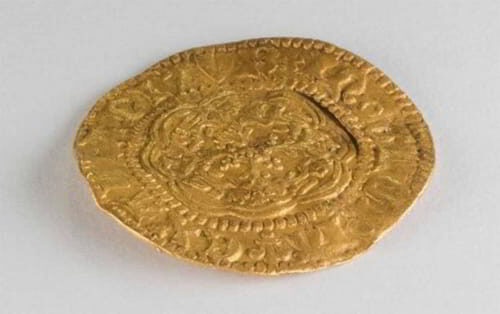 piece medievale or canada