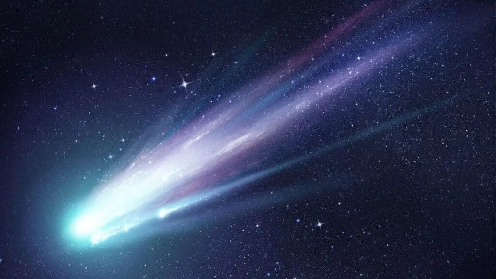 comete eruption systeme solaire