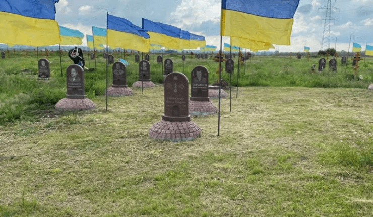 tombes morts ukrainiens