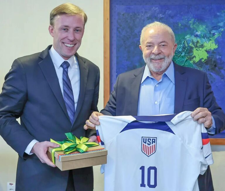 Jake Sullivan et Lula à Brasilia