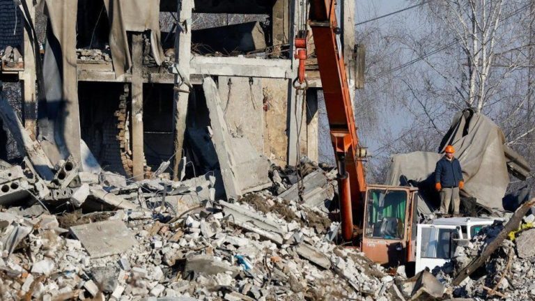 Cliquer pour agrandir frappe us ukrainiens sur Makiivka (Donetsk)