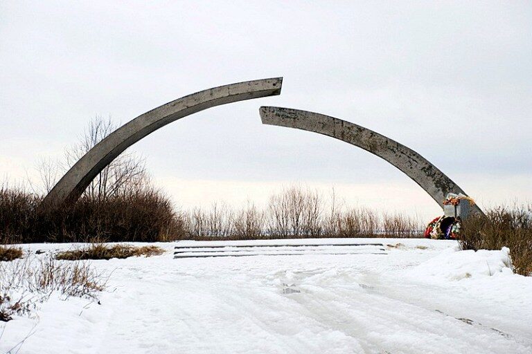 Monument de l’anneau brisé siège de Leningrad