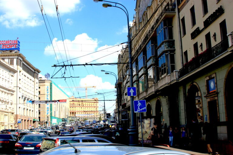 Façade nord de l’hôtel Metropol à Moscou, 2011.