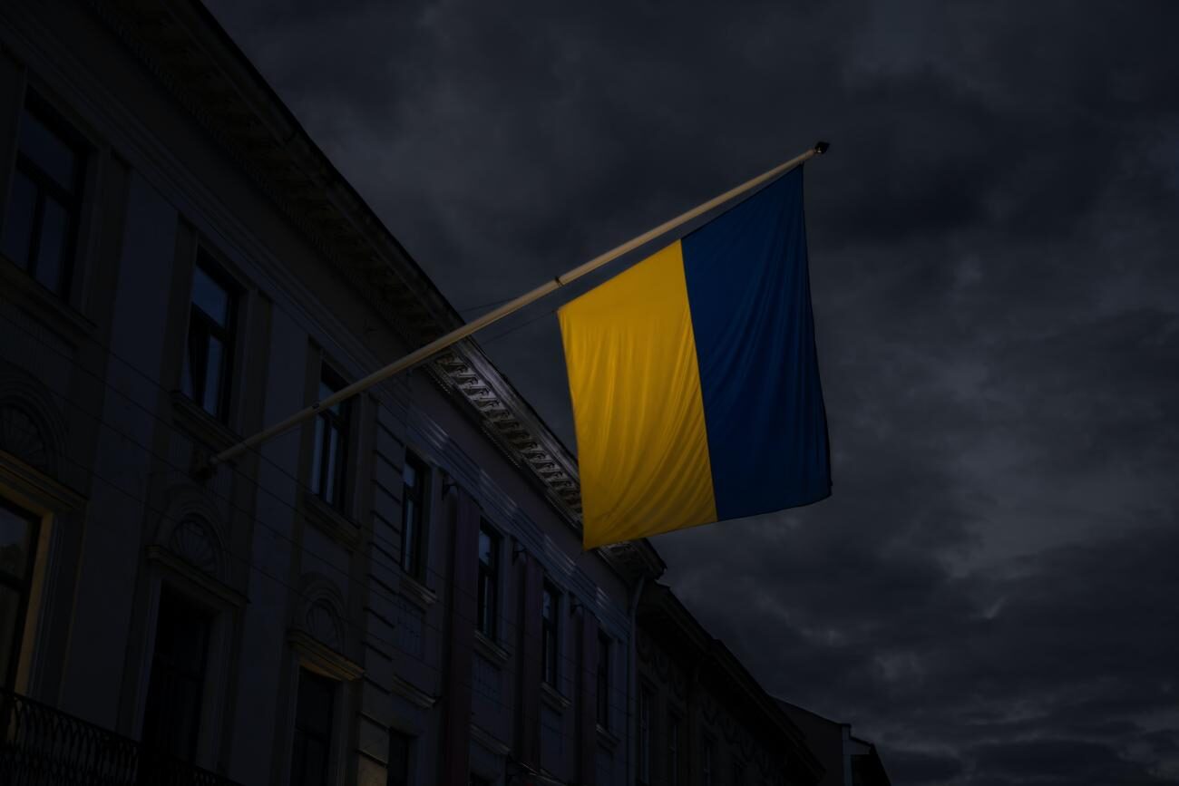 drapeau ukraine noirceur