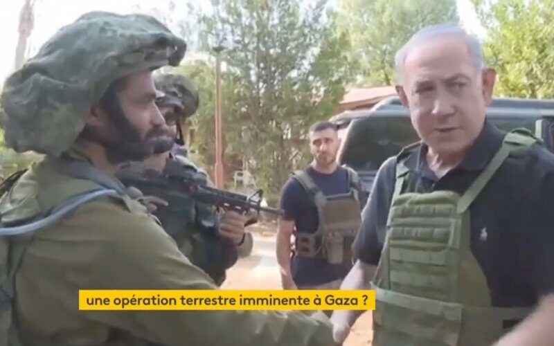Benjamin Netanyahu auprès de ses troupes