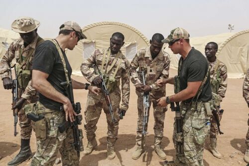 soldats usa et africains