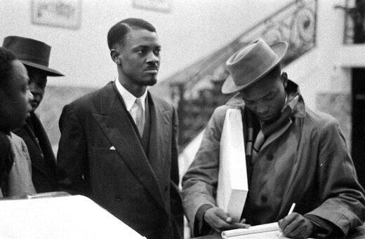 Lumumba à Bruxelles pour une conférence en 1960