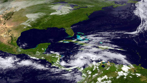 Sandy tropical storm Jamaique