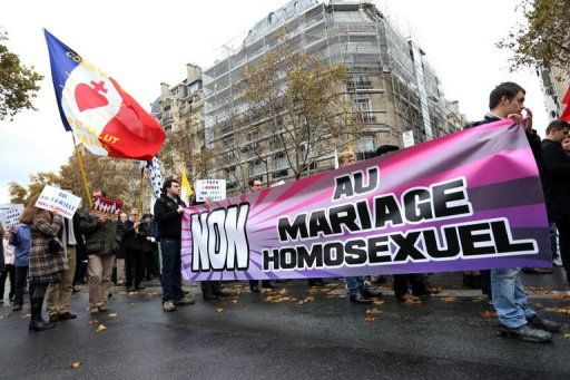 Demonstration for gay wedding law Paris