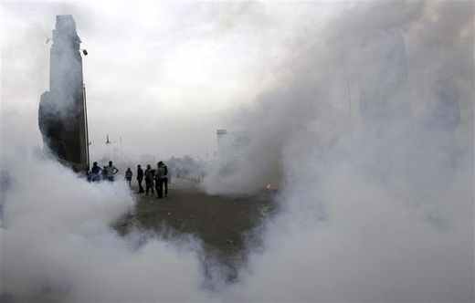 Le Caire, gaz lacrymogène