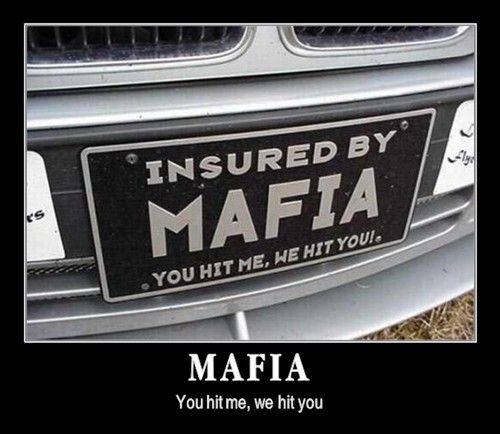 Voiture, plaque d'immatriculation : Mafia