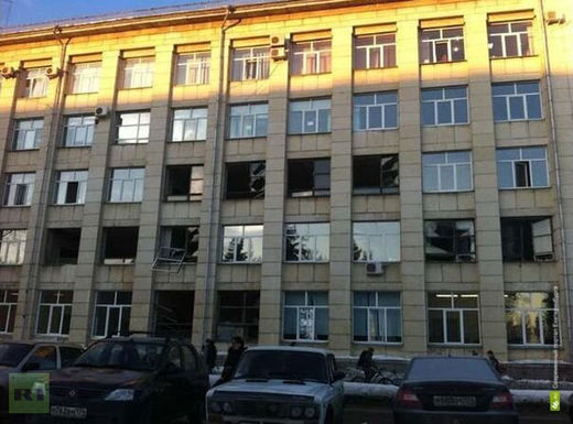 Vitres immeubles brisées, explosion météore Oural Russie 15.02.2013 