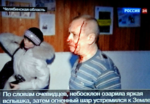 Cet instantané TV montre un blessé de Tcheliabinsk.