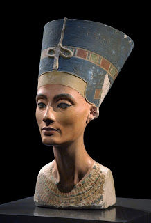 Le célèbre buste de Néfertiti
