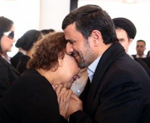 Ahmadinejad à Caeracas_enterrement Chavez