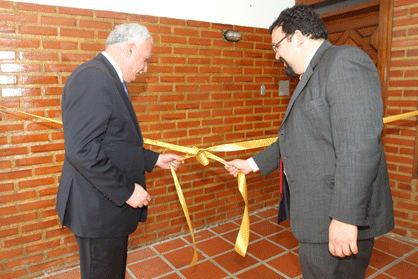 Le chancelier Riad Malki réuni avec le président vénézuélien Nicolas Maduro, Caracas, le 17 avril 2013.