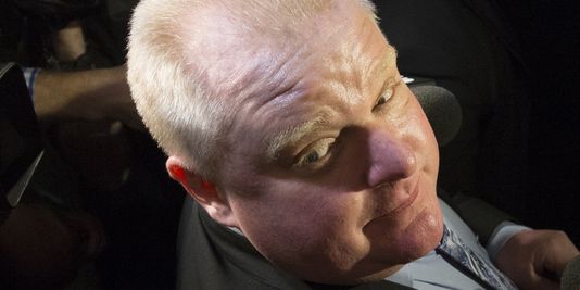 Le maire de Toronto Rob Ford, pressé de se mettre en retrait, a reconnu mercredi avoir acheté de la drogue au cours des deux dernières années.