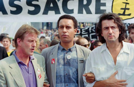 La fine équipe « antiraciste » : Bernard Kouchner, Harlem Désir et Bernard-Henri Lévy lors d’une marche SOS Racisme en 1989