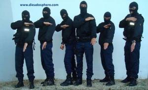 Quenelle et forces armées