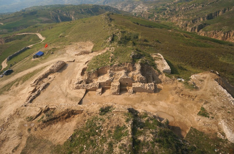 Site néolithique Chine découverte de 80 crânes